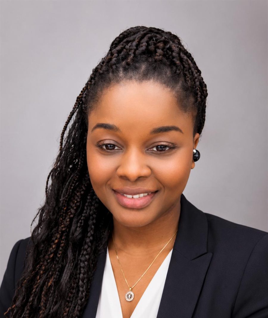 Yoltha Moreau, financial education professional